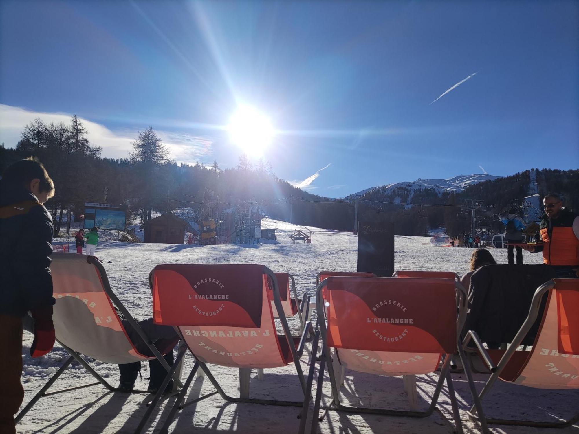 Risoul Altair Jolie T2 Confortable Skis Aux Pieds Kültér fotó